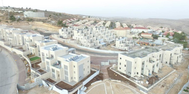 בתים
